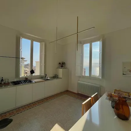 Les~ones Apartment *