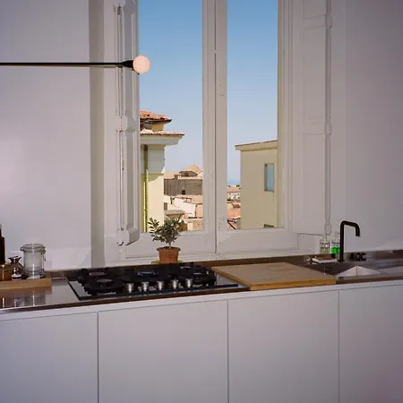 Les~ones アパート *